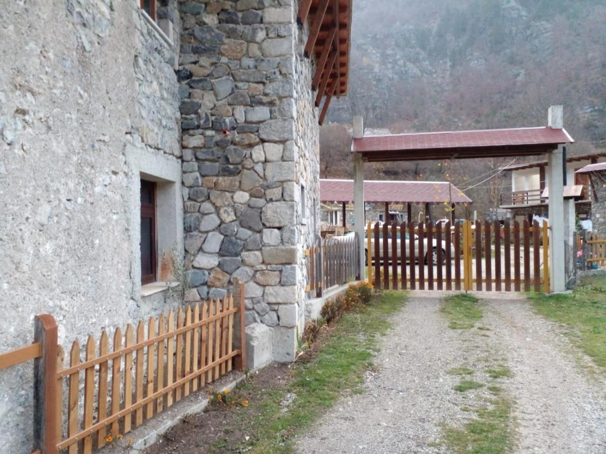 Guest House “ Center Theth “ Exterior photo